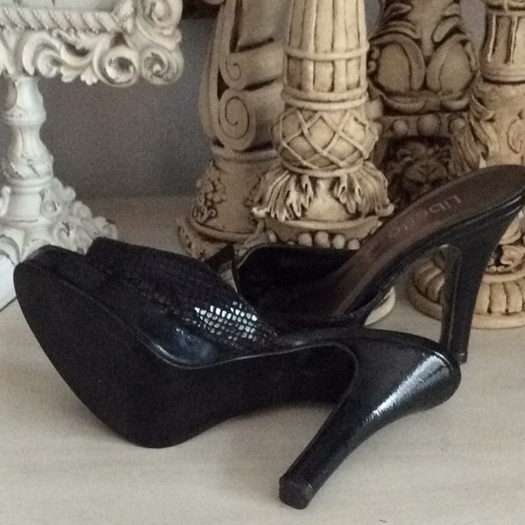 Shoes - Picture 3 of 3